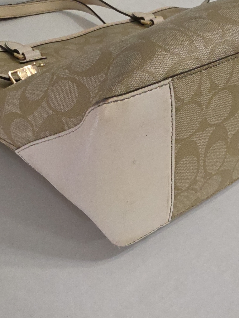 Coach Signature Gallery Tote In Cream & Beige *GUC* - Picture 9 of 13